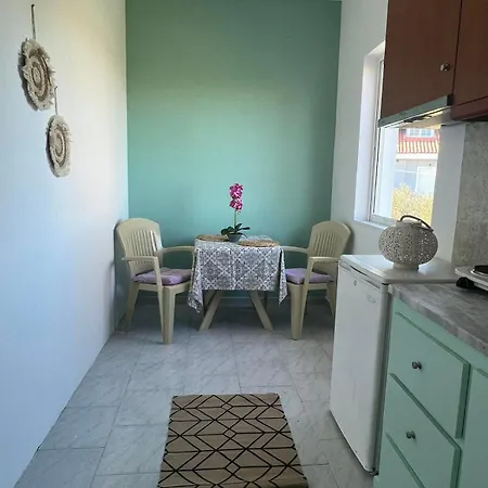 No Name Apartment