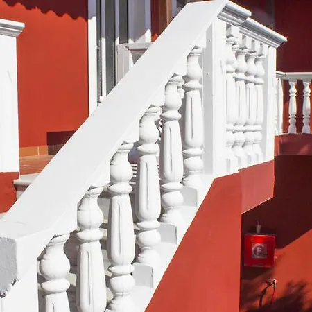 No Name Лаганас